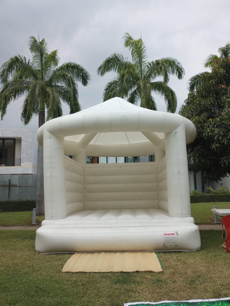 Inflable House